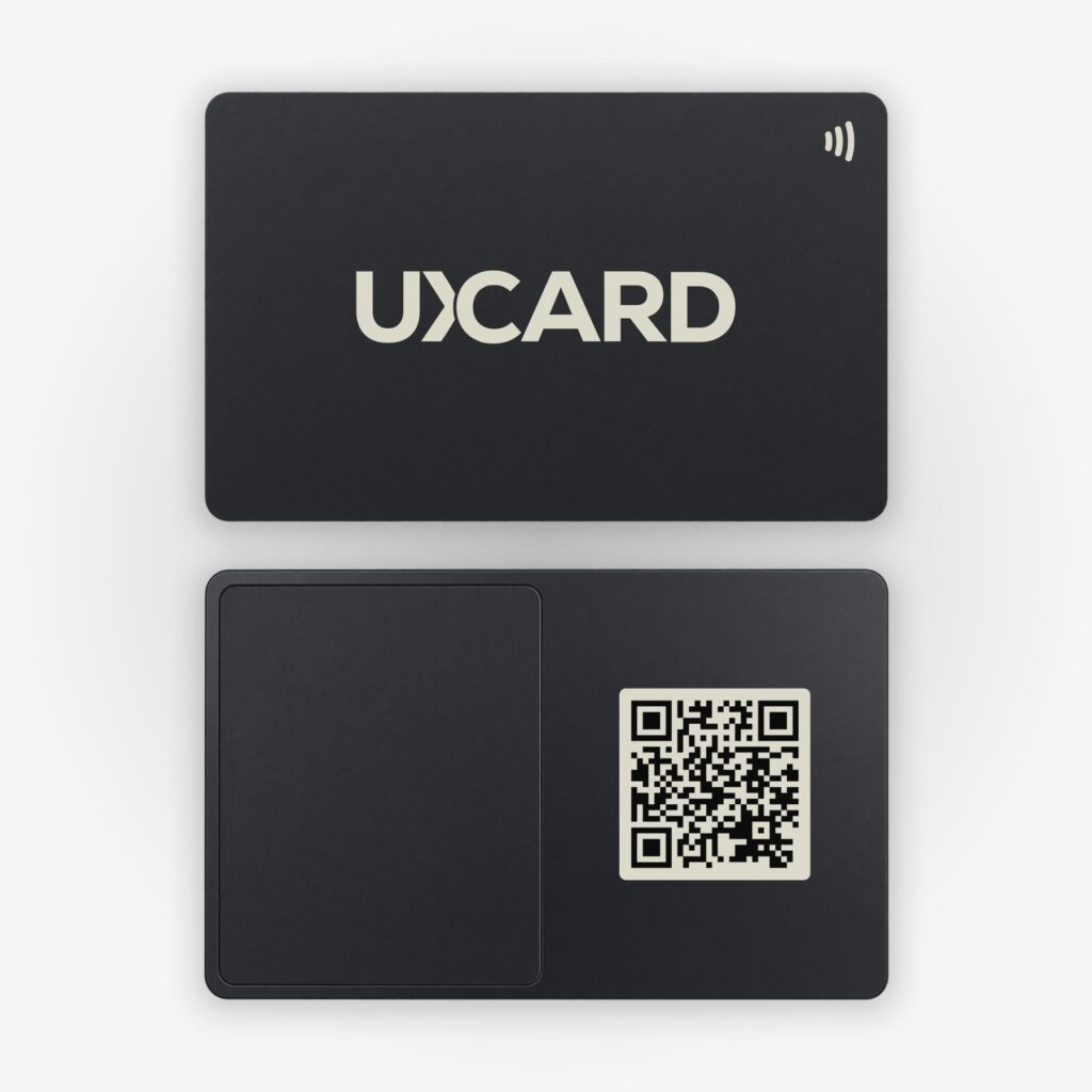 Carte de visite metal NFC noir personnalisee avec logo uxcard